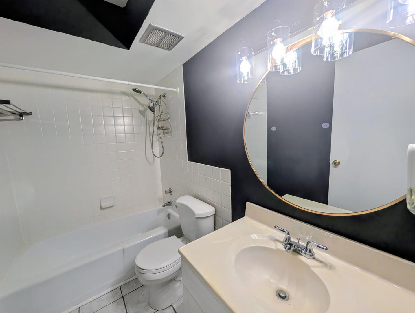 800 Washington Boulevard 305 Property Photo 13
