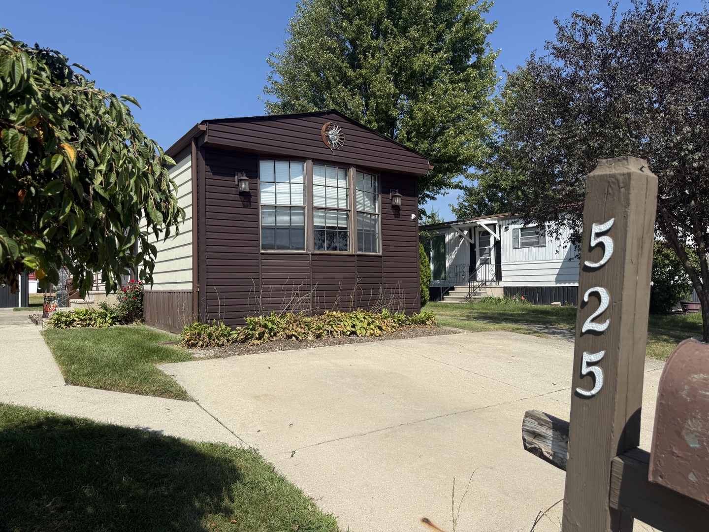 525 Moorfield Road Property Photo 2