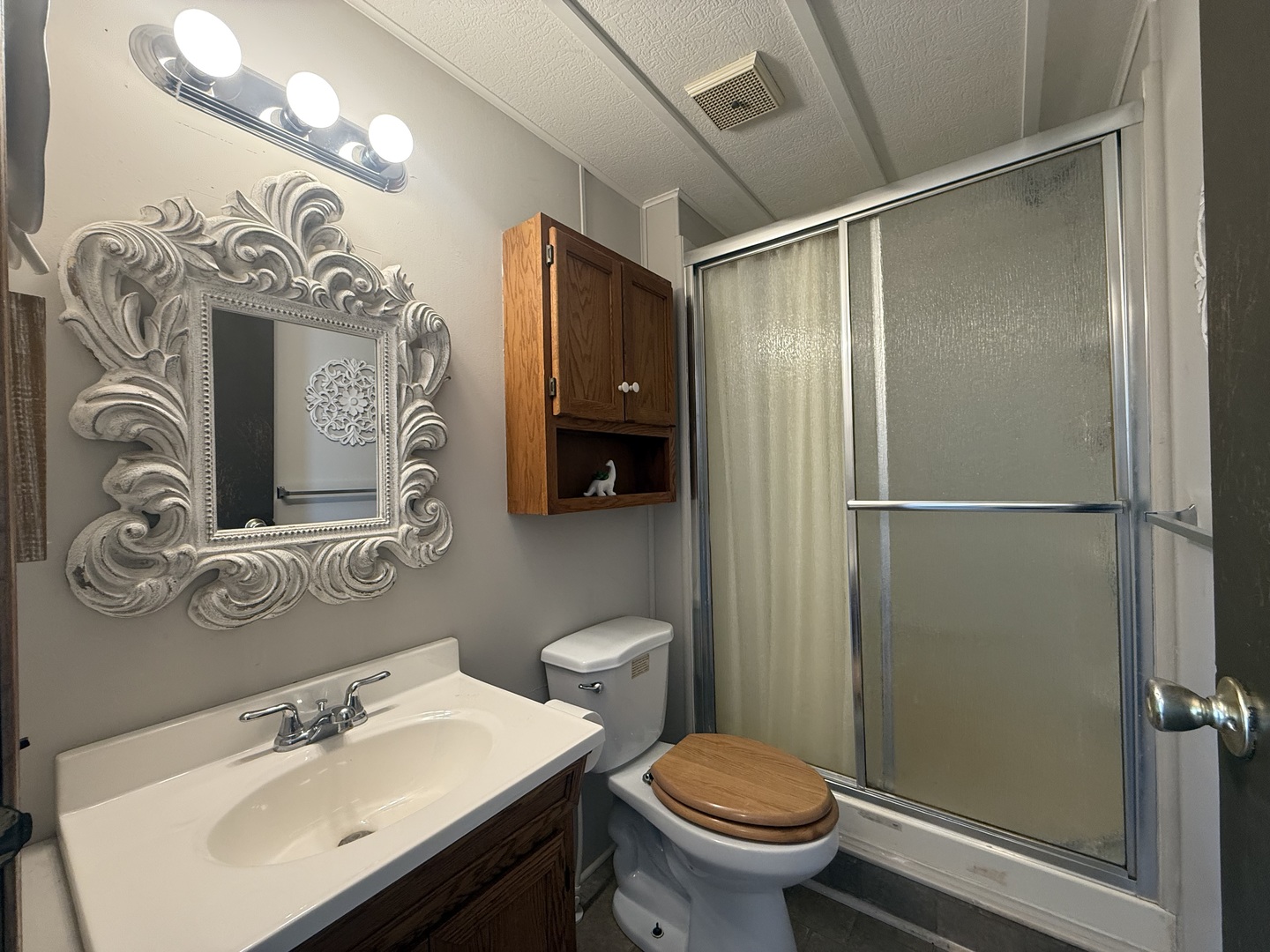 525 Moorfield Road Property Photo 8