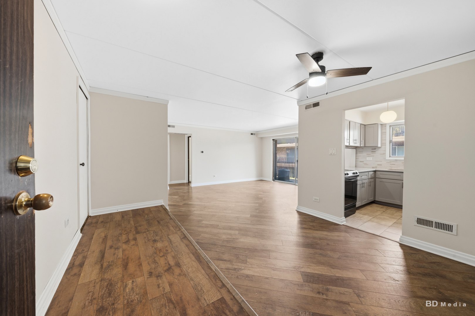 5237 James Lane 1217 Property Photo 3