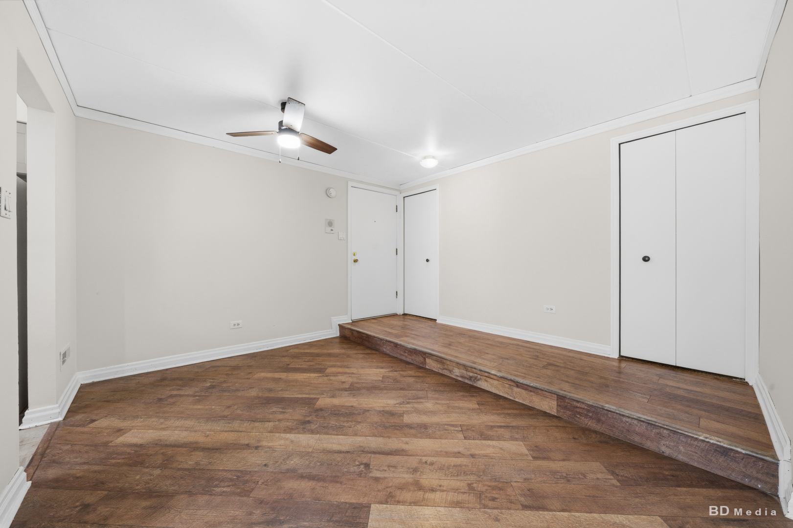 5237 James Lane 1217 Property Photo 4
