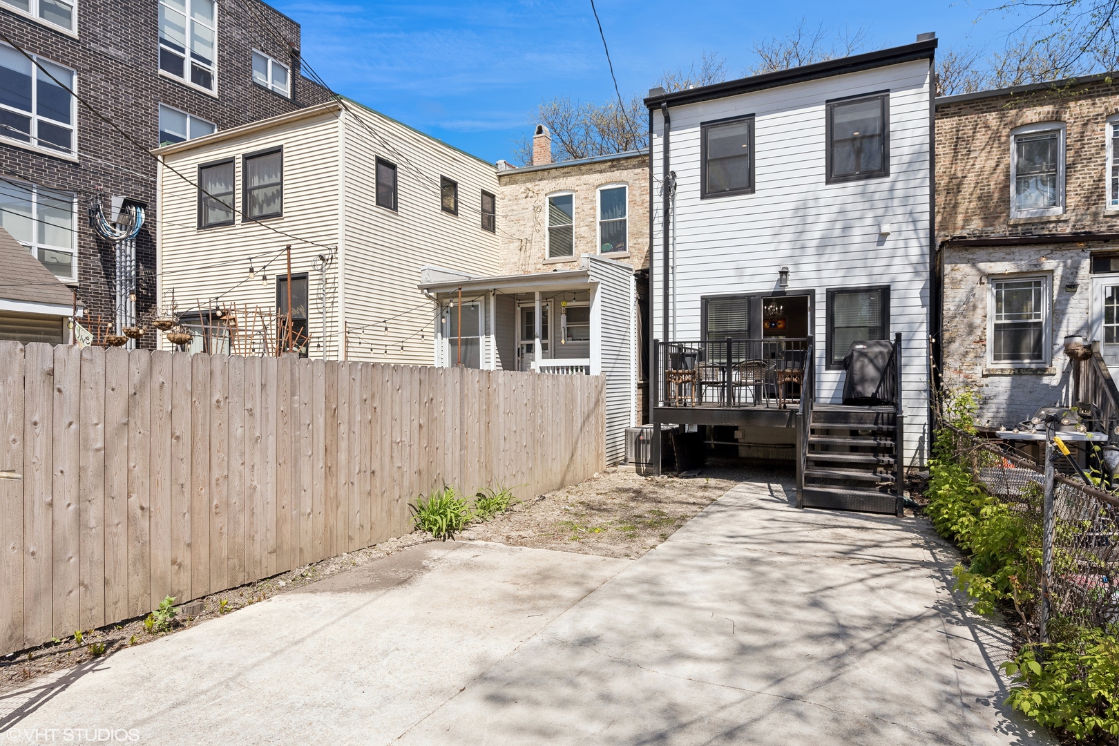 2347 W Altgeld Street Property Photo 17