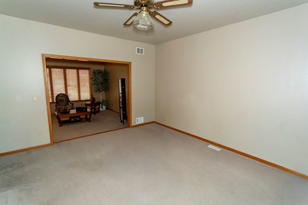 902 Somerset Drive Property Photo 7