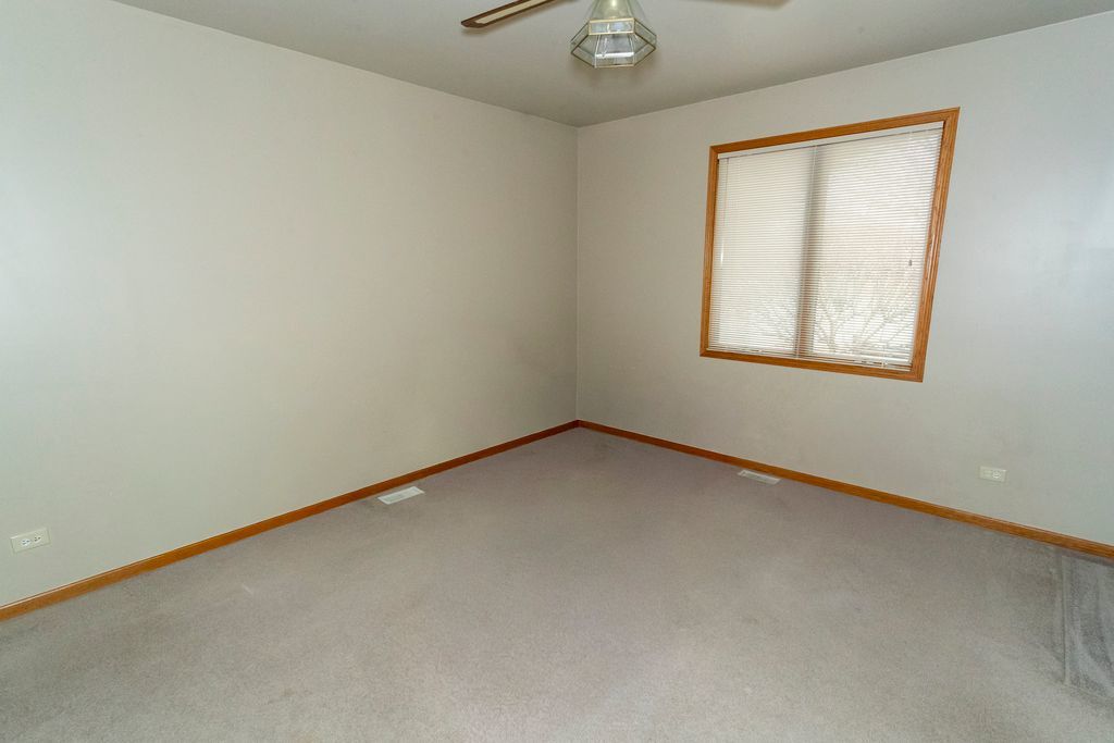 902 Somerset Drive Property Photo 8