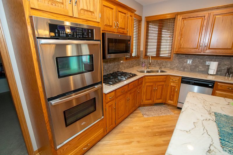 902 Somerset Drive Property Photo 11