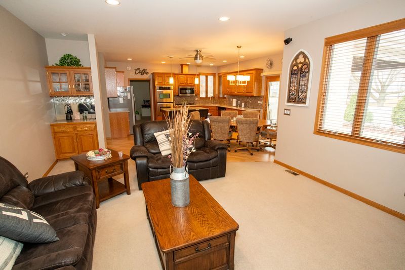 902 Somerset Drive Property Photo 14