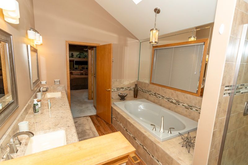 902 Somerset Drive Property Photo 18