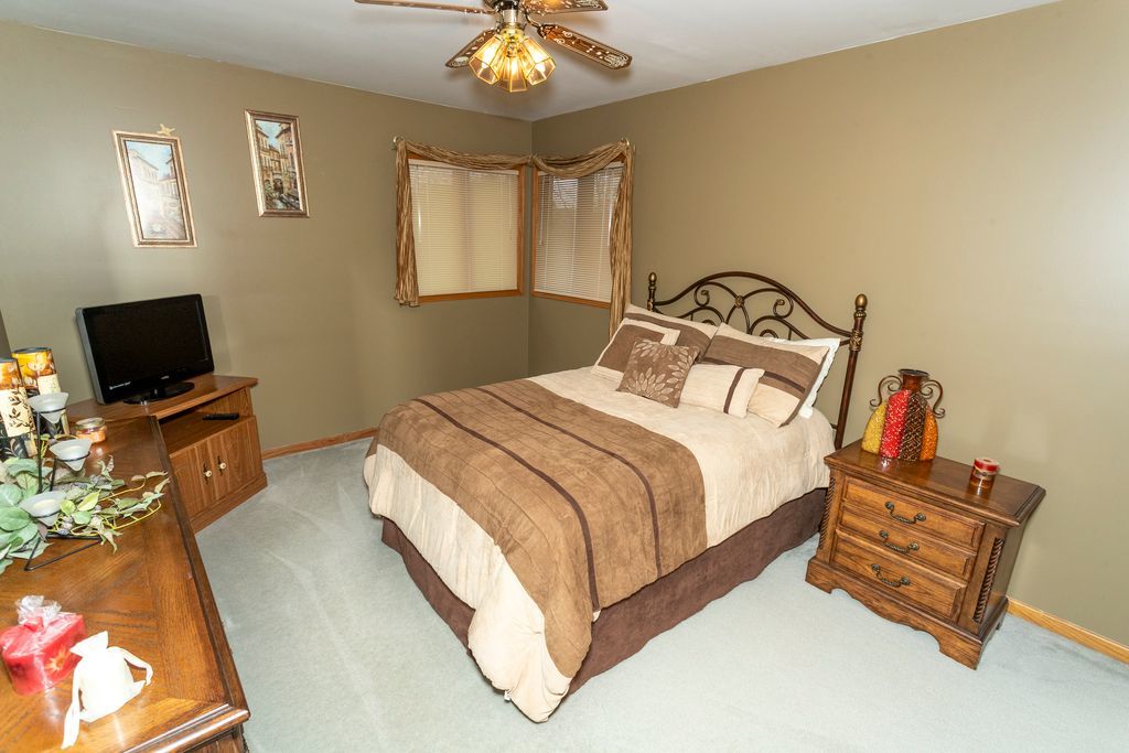 902 Somerset Drive Property Photo 21