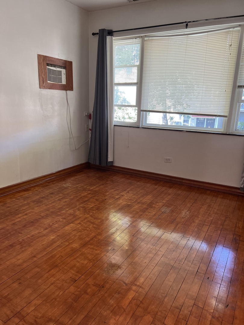 3041 S Lowe Avenue Property Photo 19