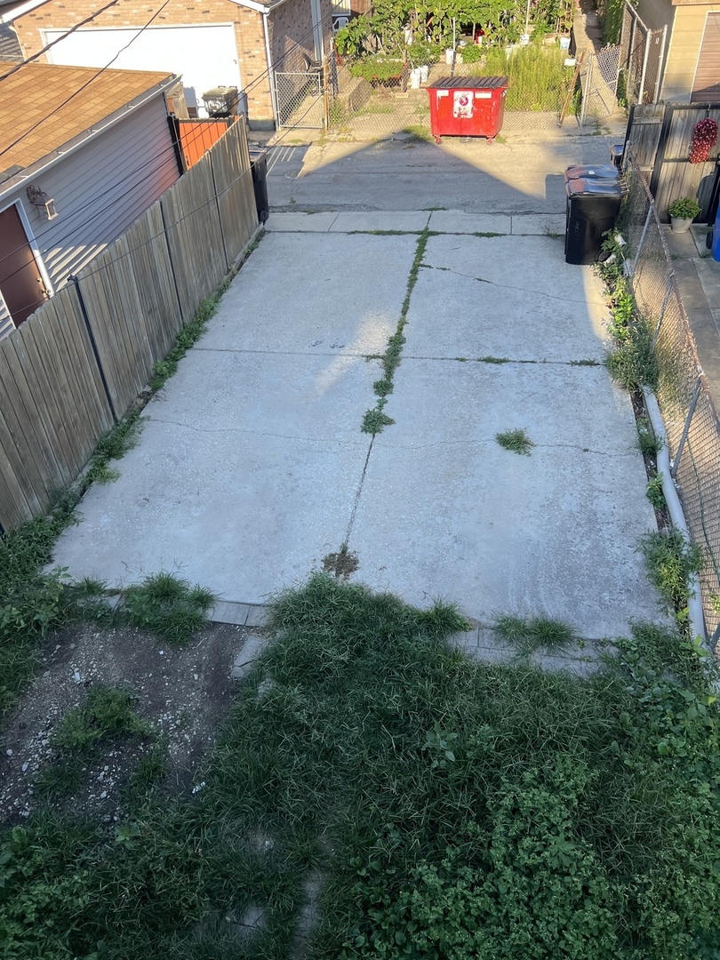3041 S Lowe Avenue Property Photo 23