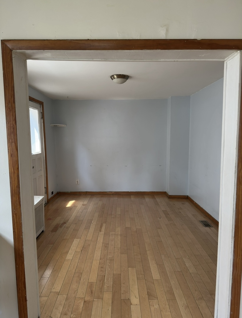 3041 S Lowe Avenue Property Photo 31