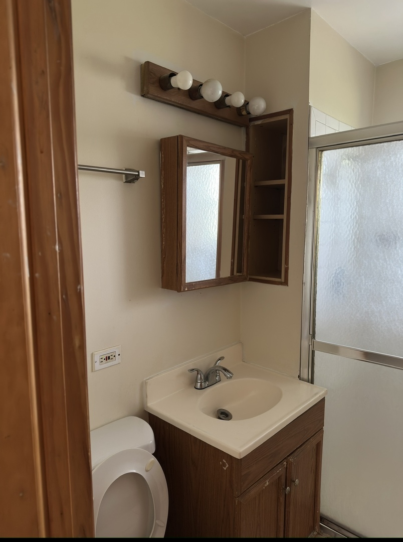 3041 S Lowe Avenue Property Photo 35