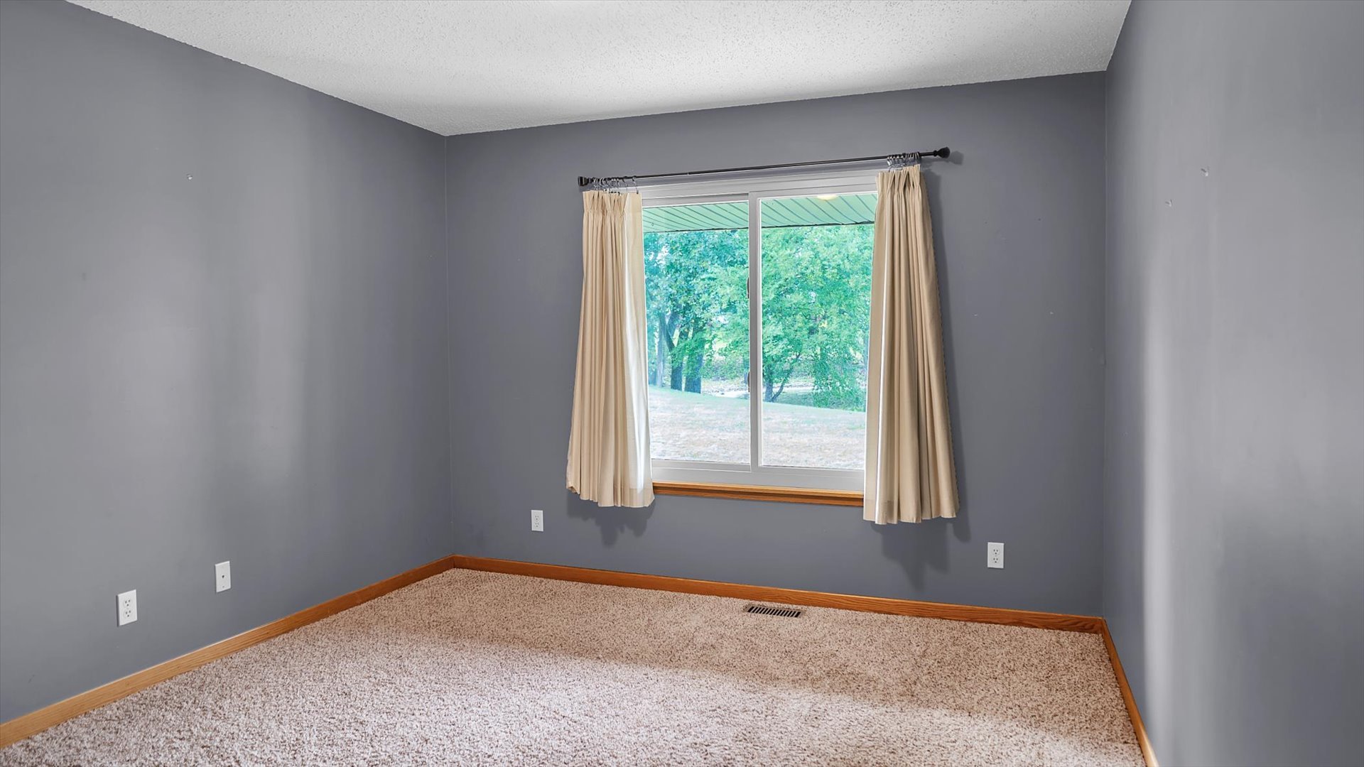 403 Clearwater Drive 403 Property Photo 23