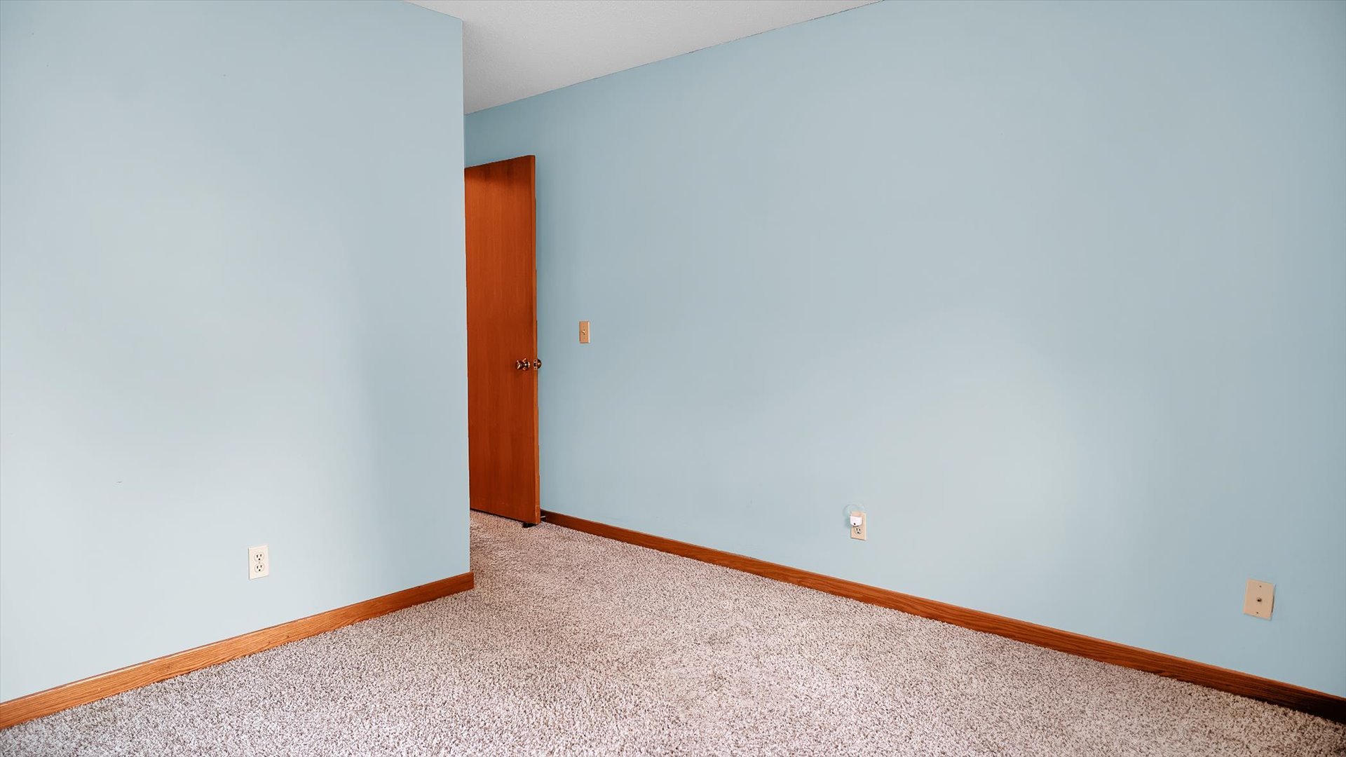 403 Clearwater Drive 403 Property Photo 28