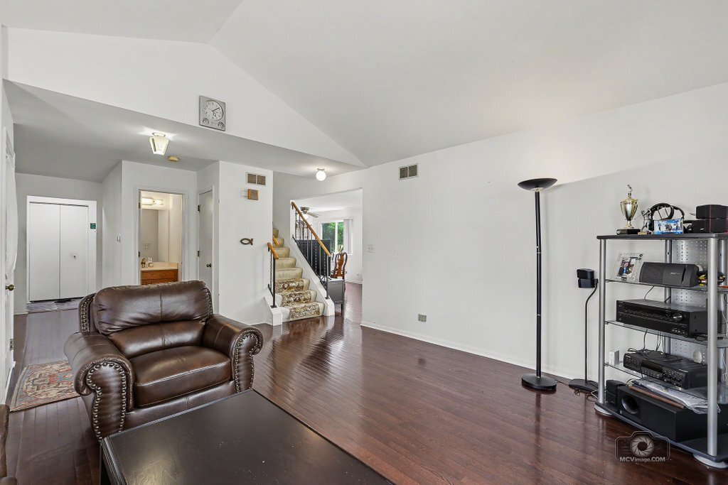 1841 Grosse Pointe Circle Property Photo 5