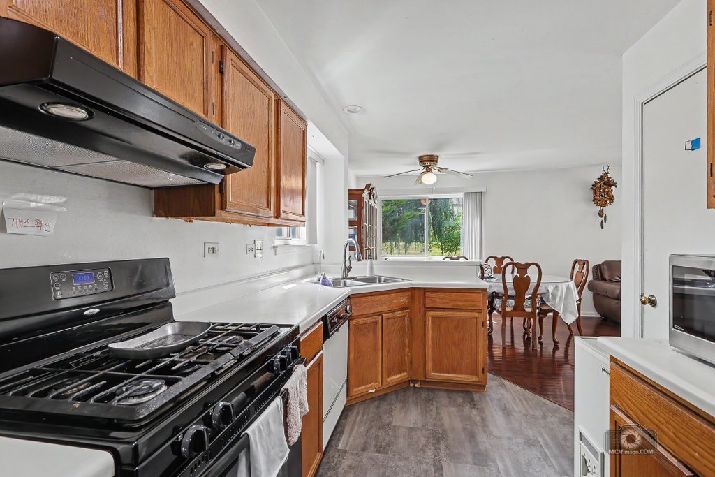 1841 Grosse Pointe Circle Property Photo 10