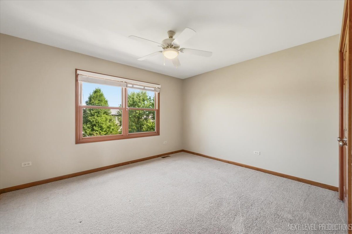412 Deerfield Drive Property Photo 18