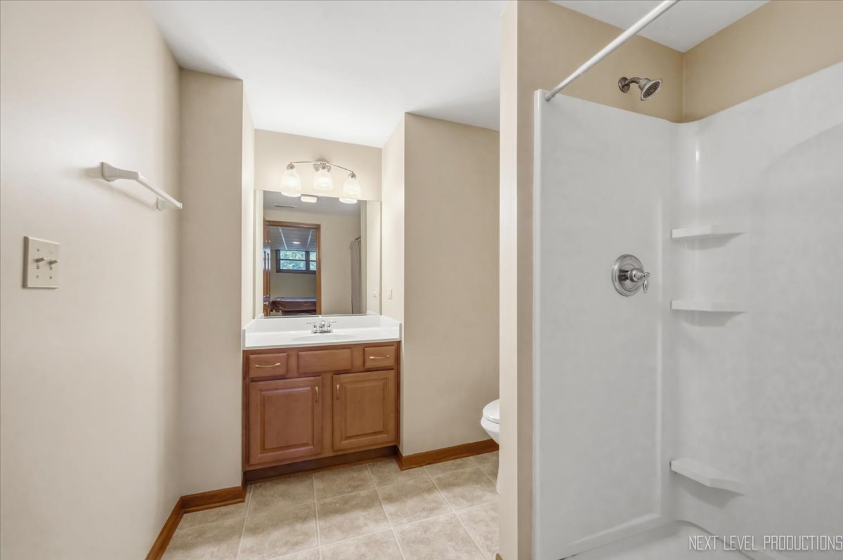 412 Deerfield Drive Property Photo 27