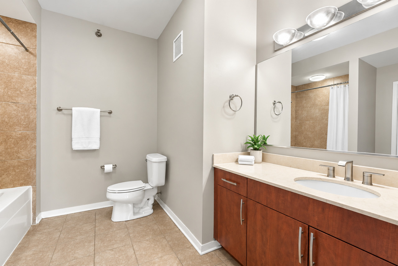 757 N Orleans Street 610 Property Photo 10