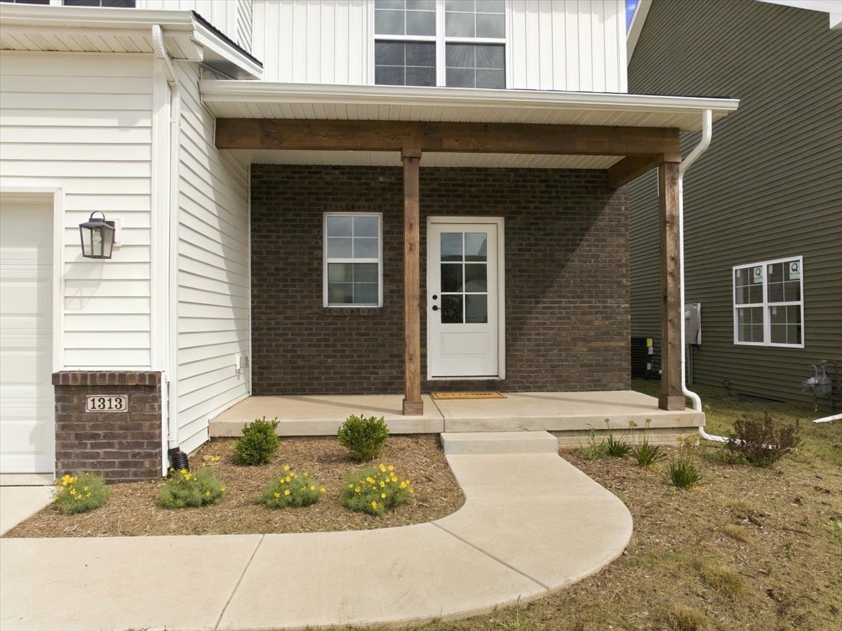 1313 Woodbine Road Property Photo 2