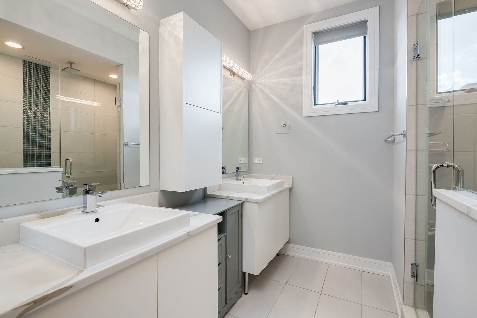 680 N Milwaukee Avenue 604 Property Photo 15
