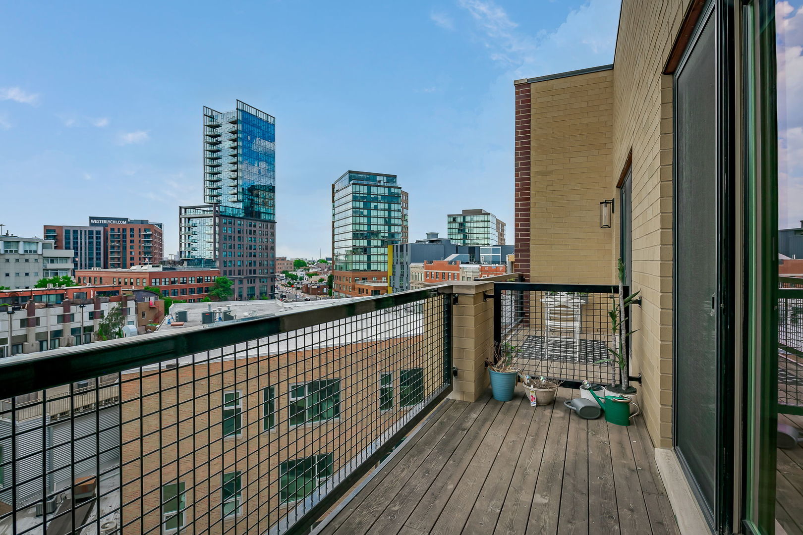 680 N Milwaukee Avenue 604 Property Photo 19