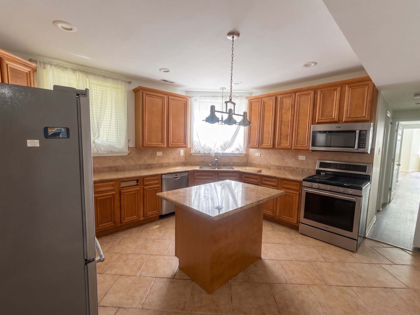 5138 S Kenwood Street Ll Property Photo 8