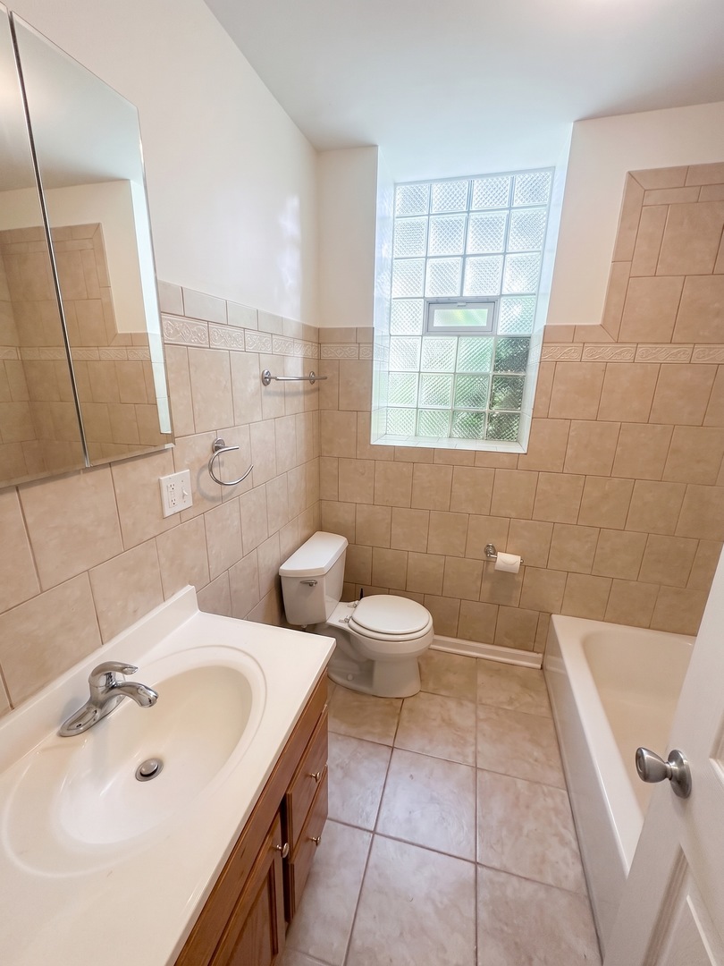 5138 S Kenwood Street Ll Property Photo 13