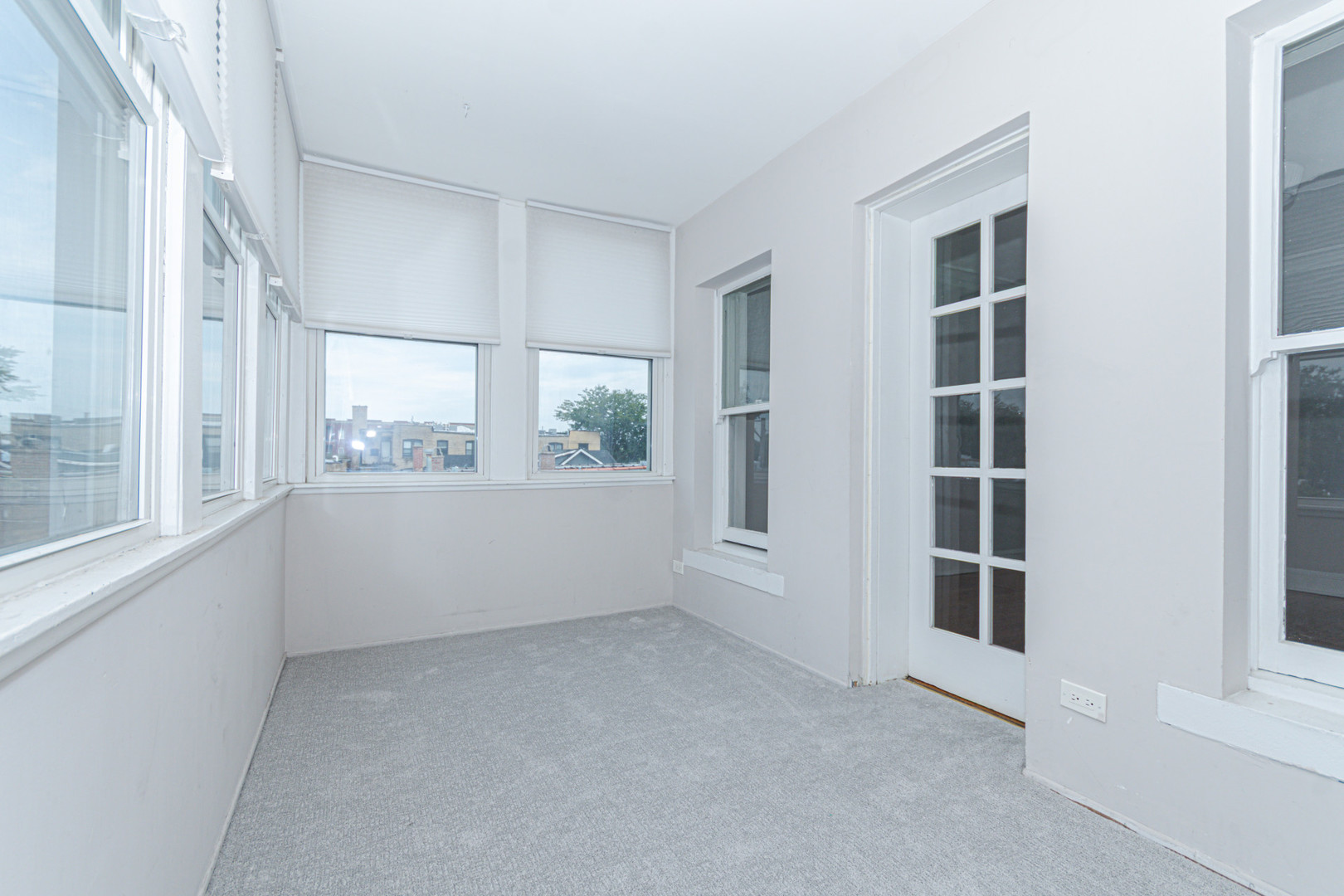 4724 N Sacramento Avenue Property Photo 20