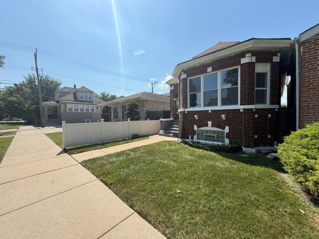 9438 S Wabash Avenue Property Photo 3