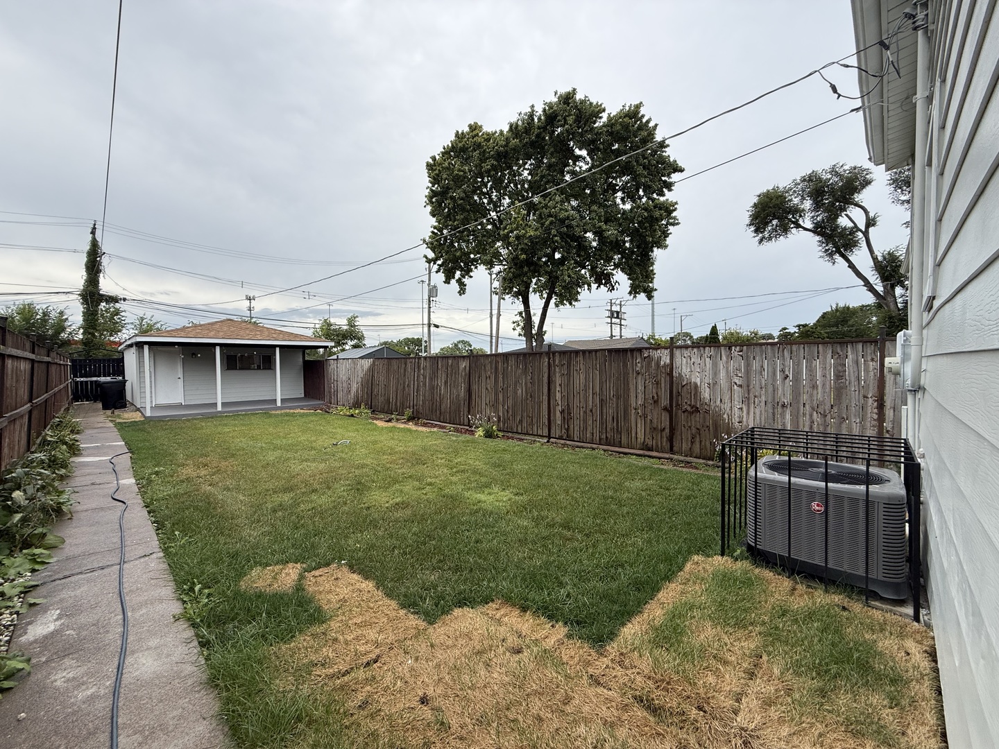 9438 S Wabash Avenue Property Photo 8
