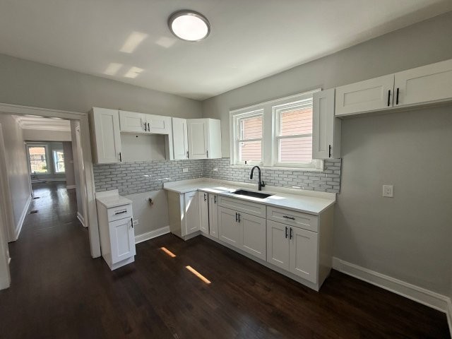 9438 S Wabash Avenue Property Photo 18