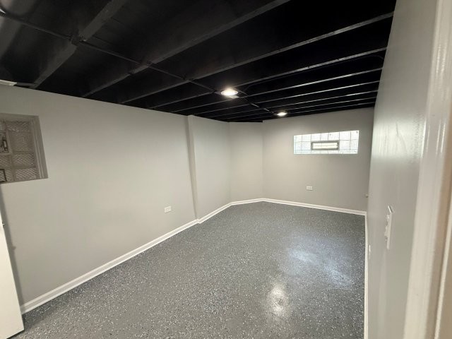 9438 S Wabash Avenue Property Photo 27