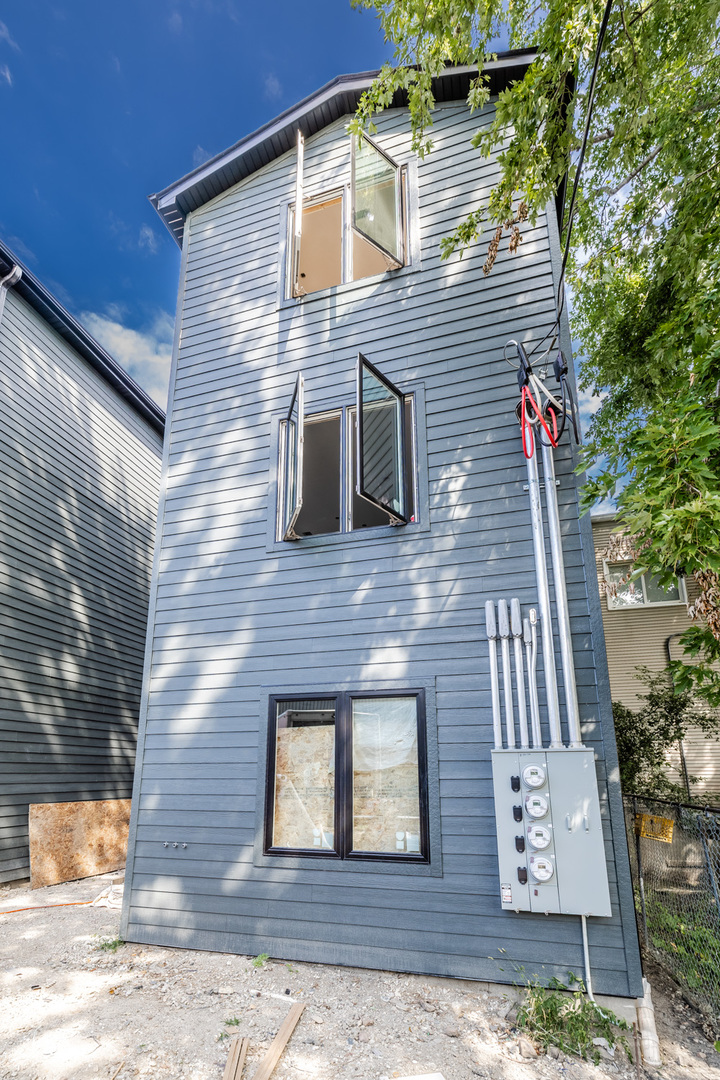 2917 W Arthington Street Property Photo 19