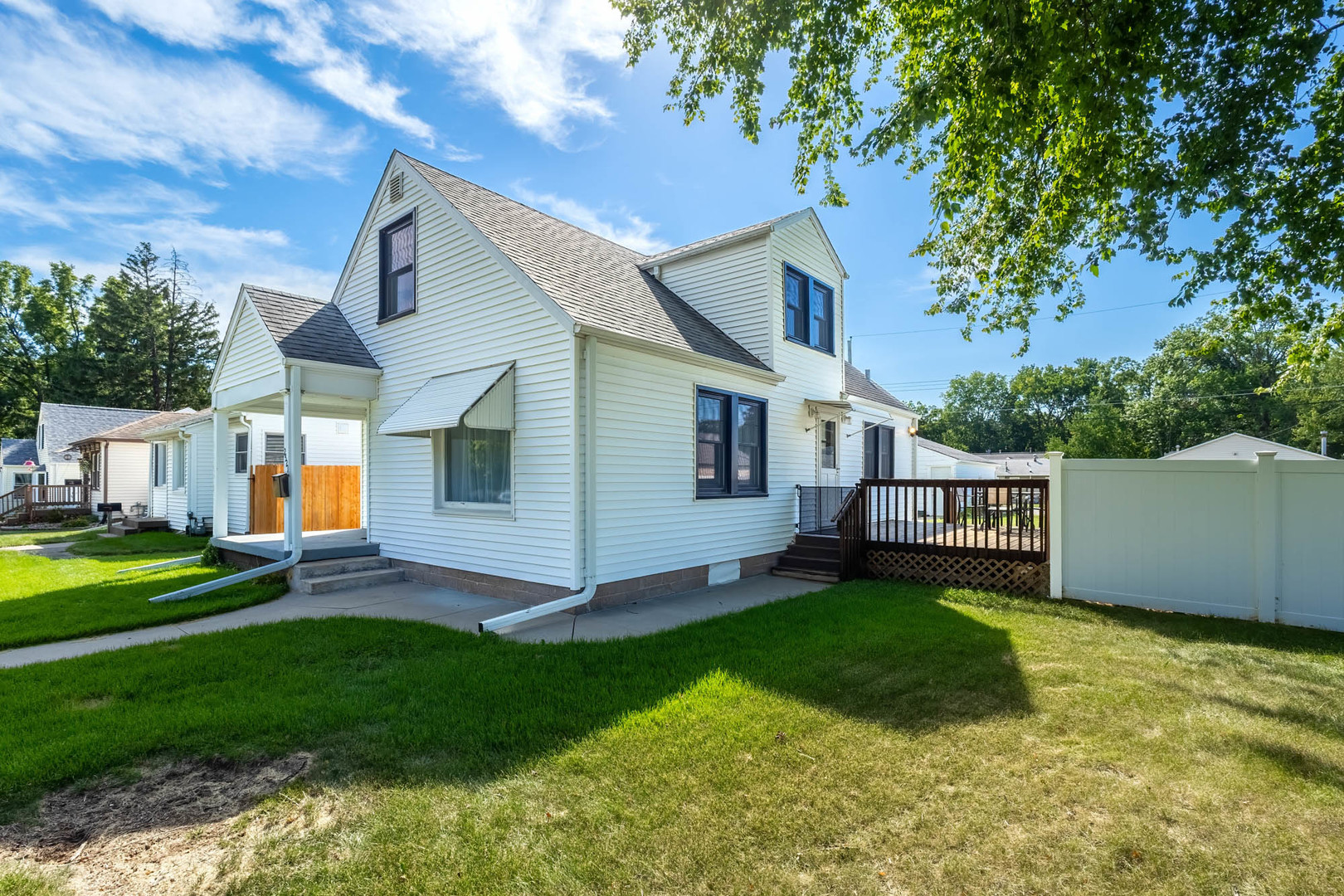 2521 33rd Street Property Photo 1