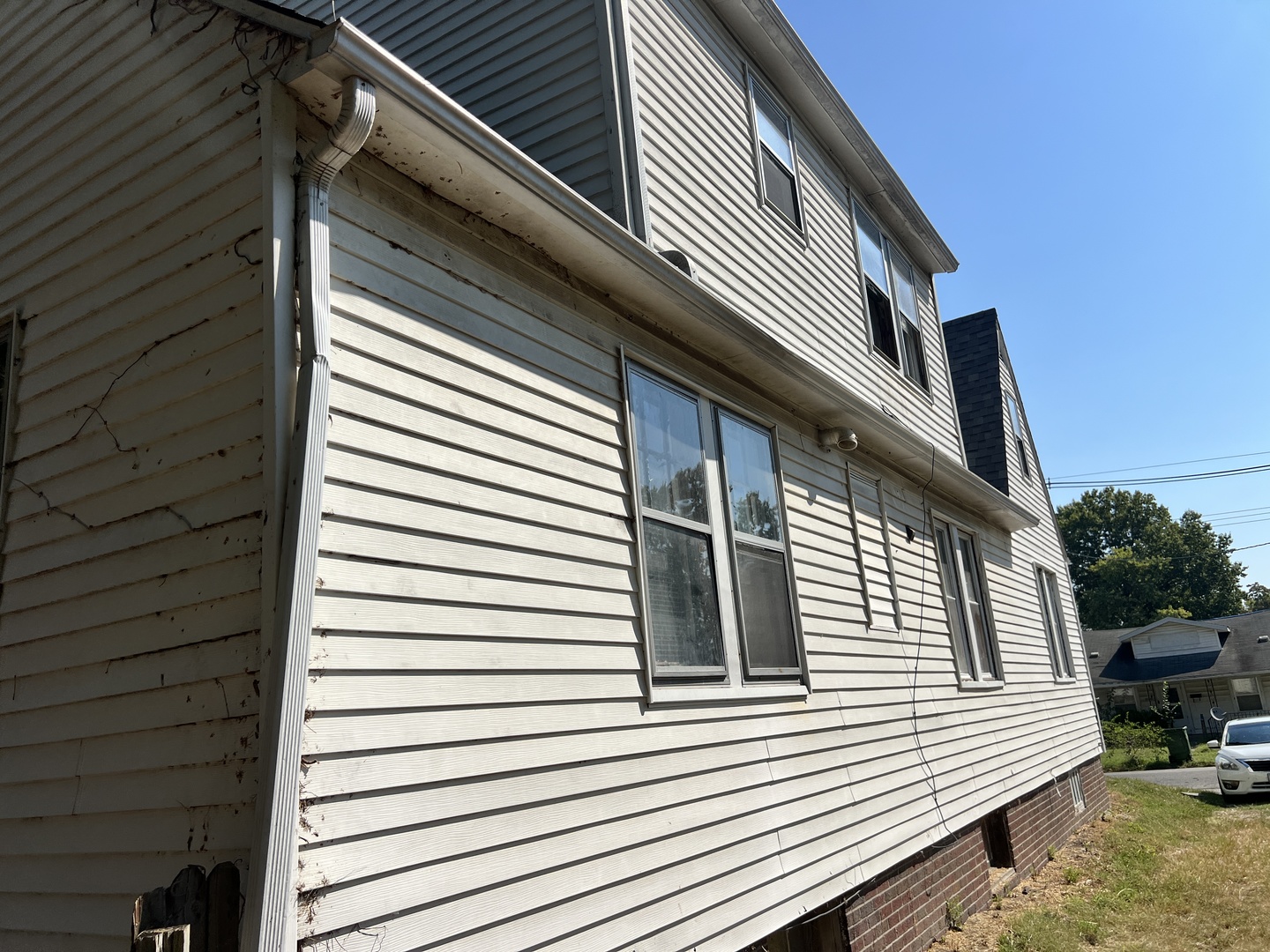 605 S 24th Street Property Photo 2