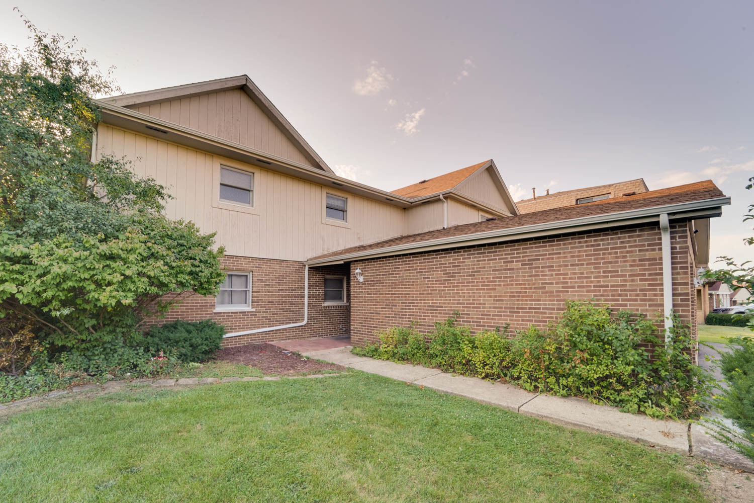 74 Terry Drive C Property Photo 1