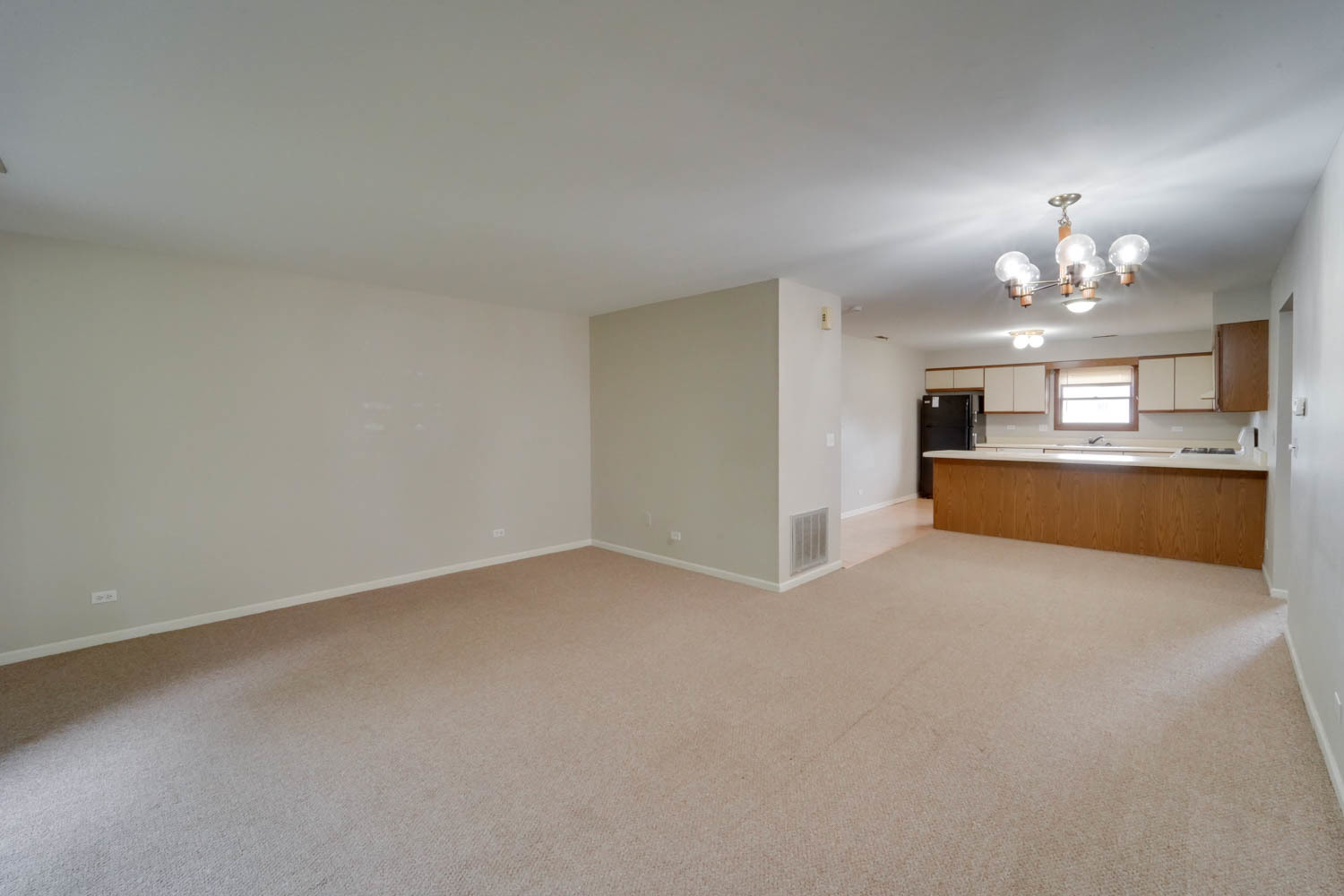 74 Terry Drive C Property Photo 3