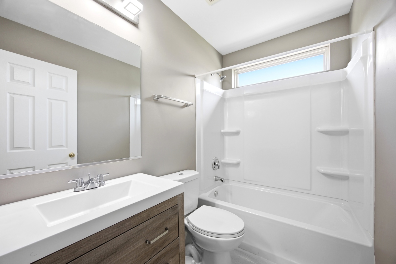 228 Norwich Drive Property Photo 23
