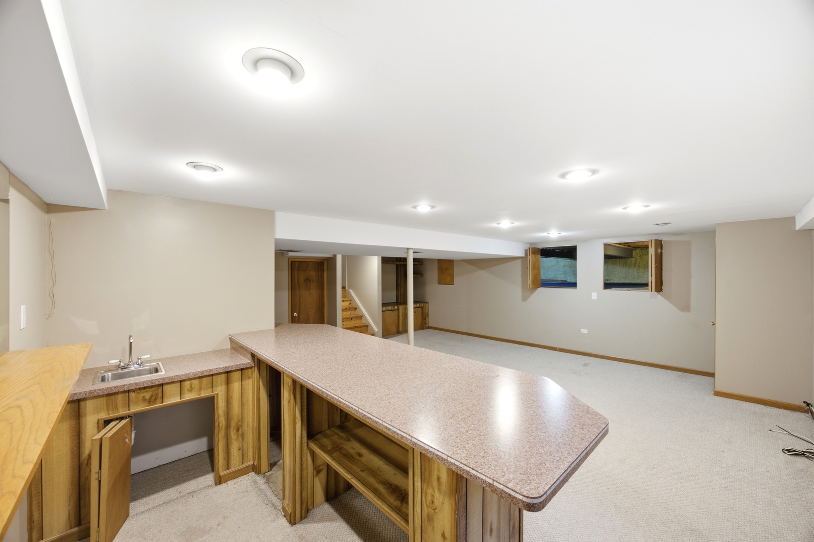 228 Norwich Drive Property Photo 33