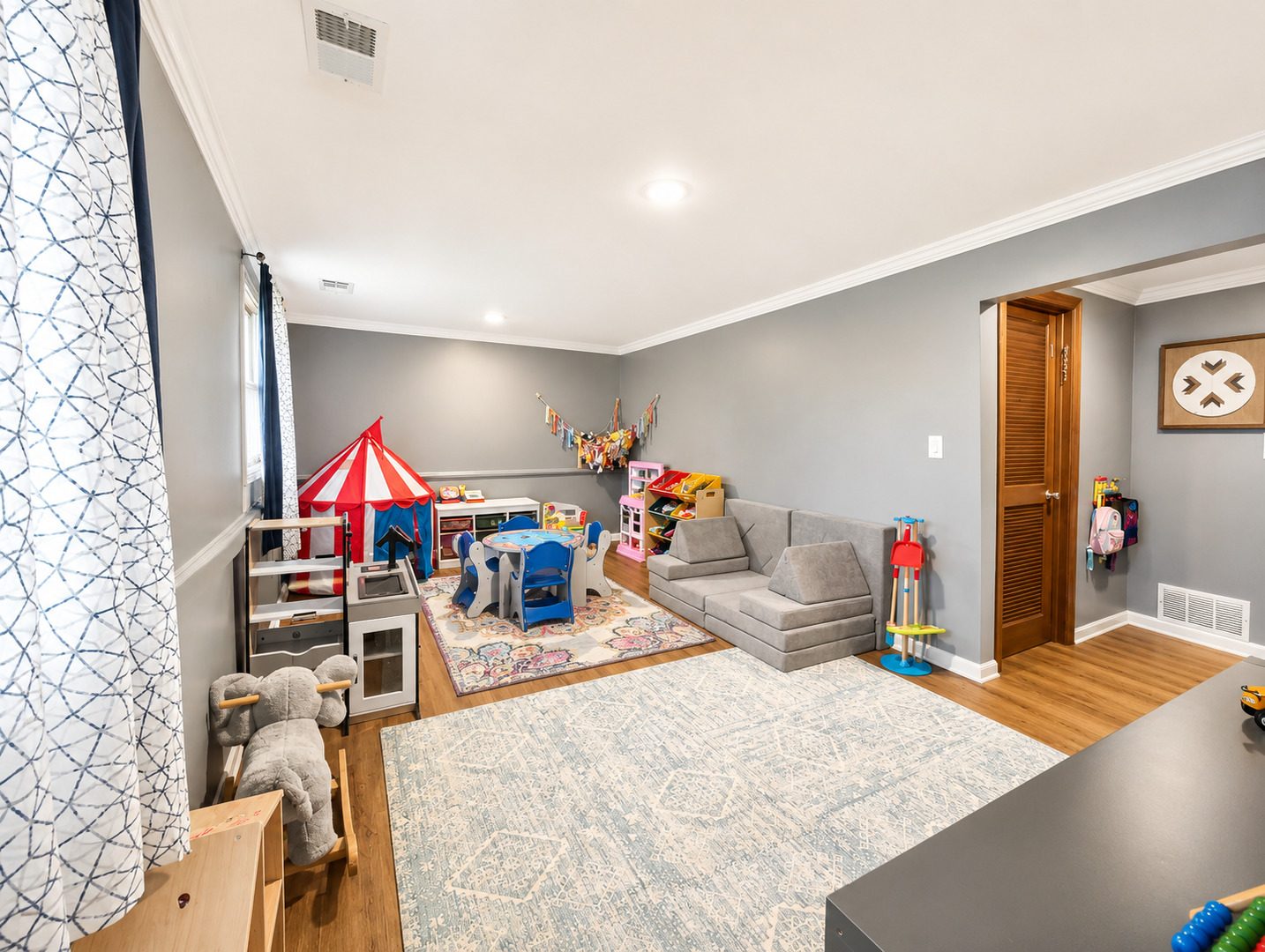 476 Raupp Boulevard Property Photo 13