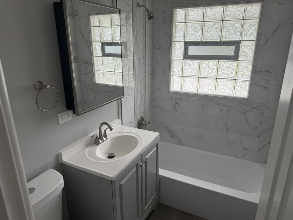 18921 John Avenue Property Photo 4
