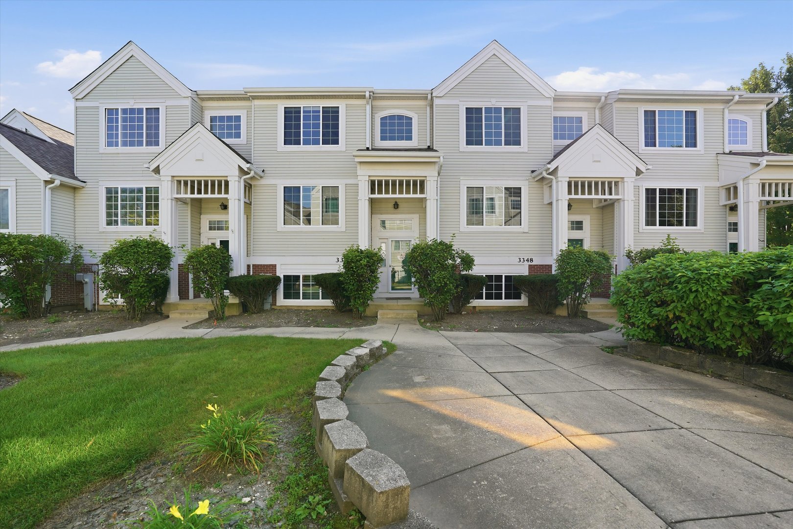 3350 Ravinia Circle Property Photo 1