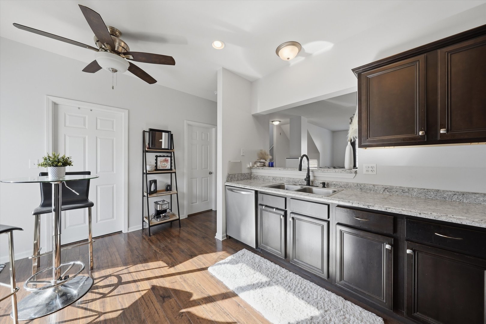 3350 Ravinia Circle Property Photo 11