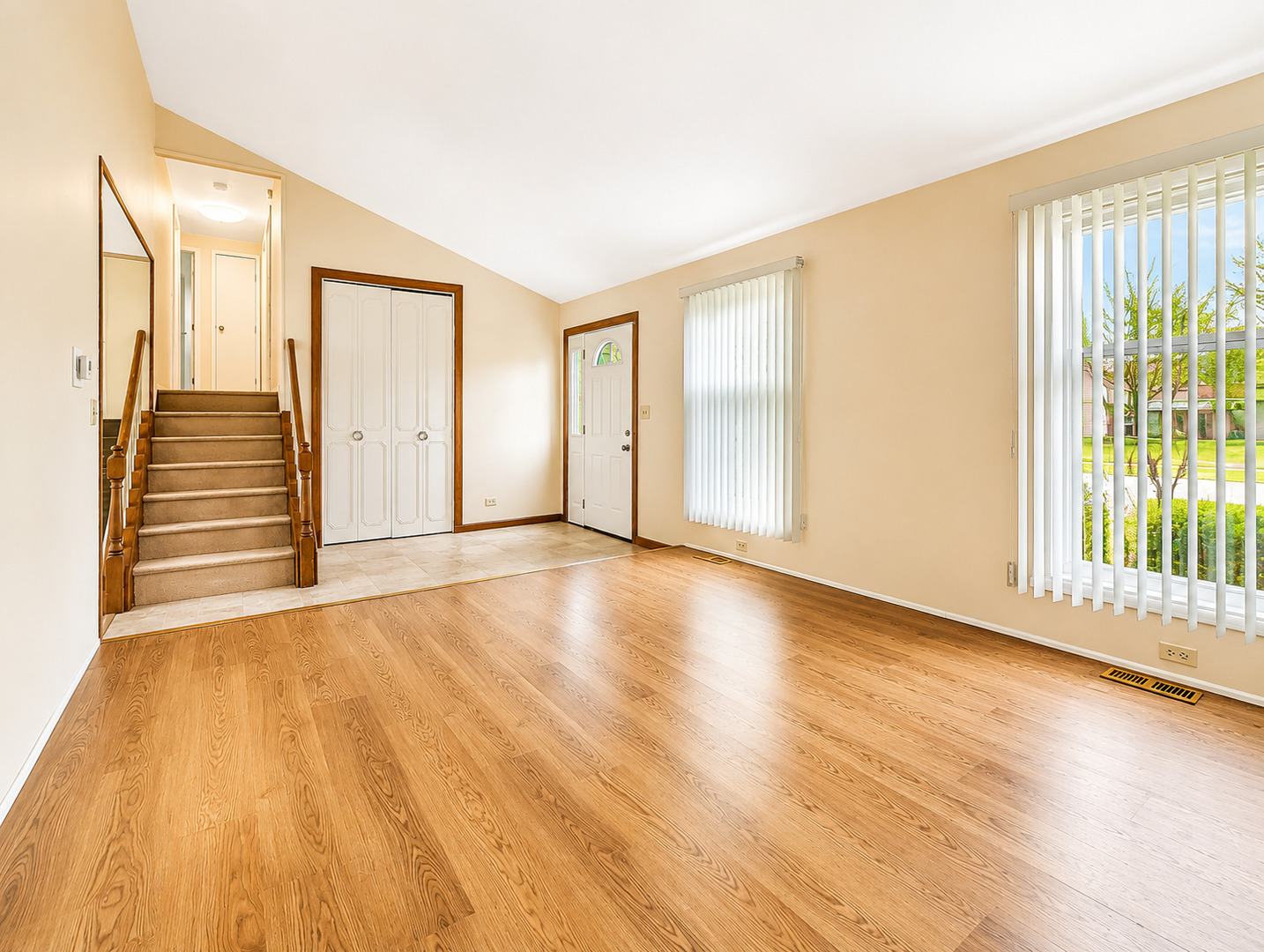 1329 Elm Drive Property Photo 3