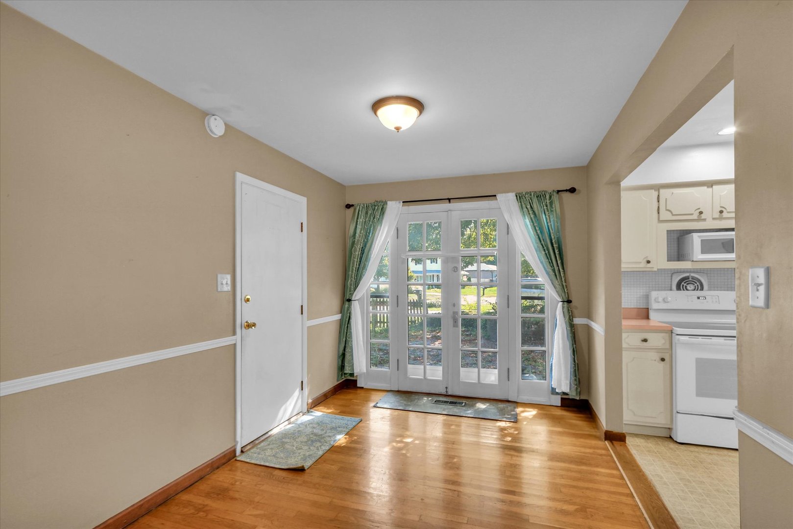1902 Rebecca Drive Property Photo 10