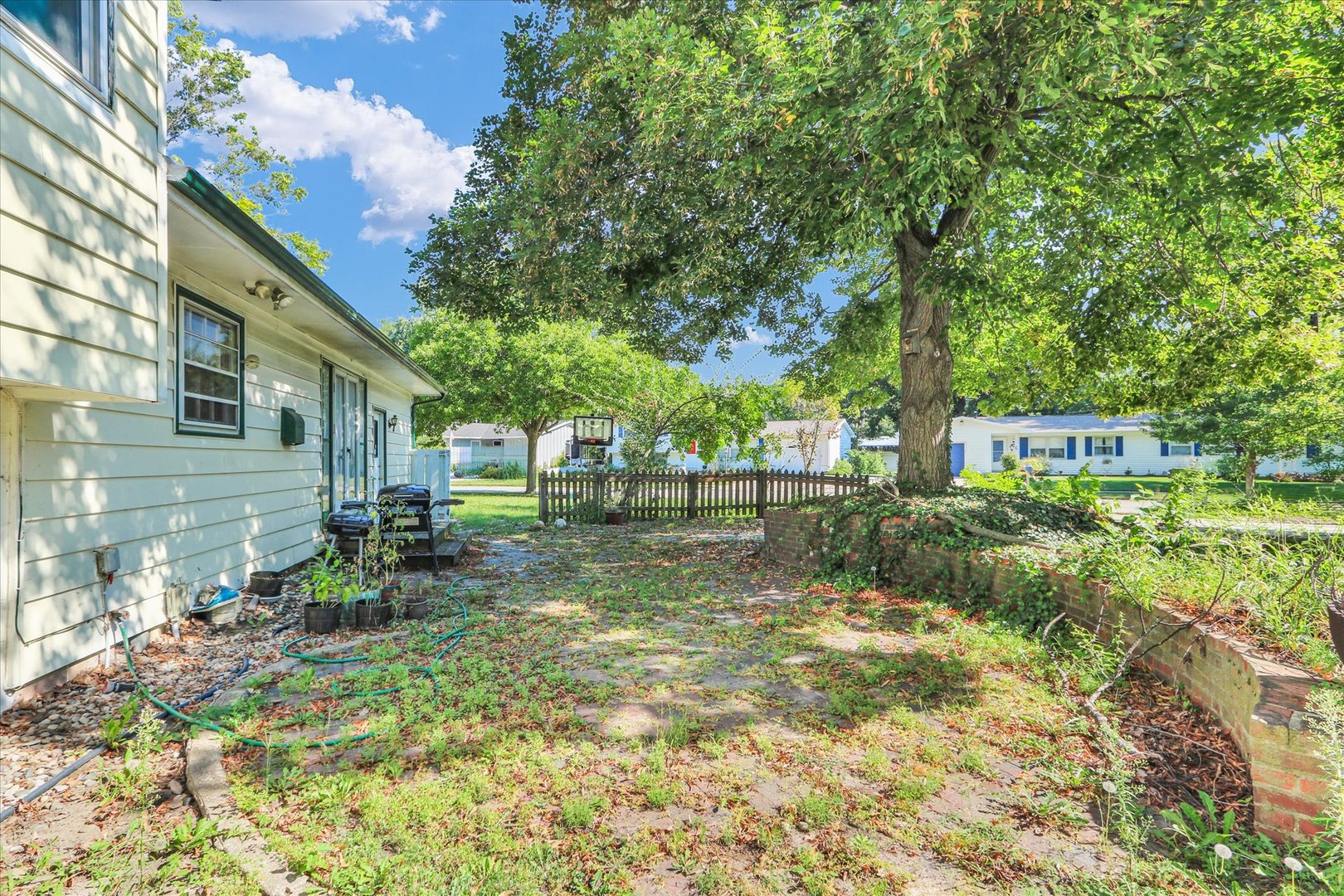 1902 Rebecca Drive Property Photo 29
