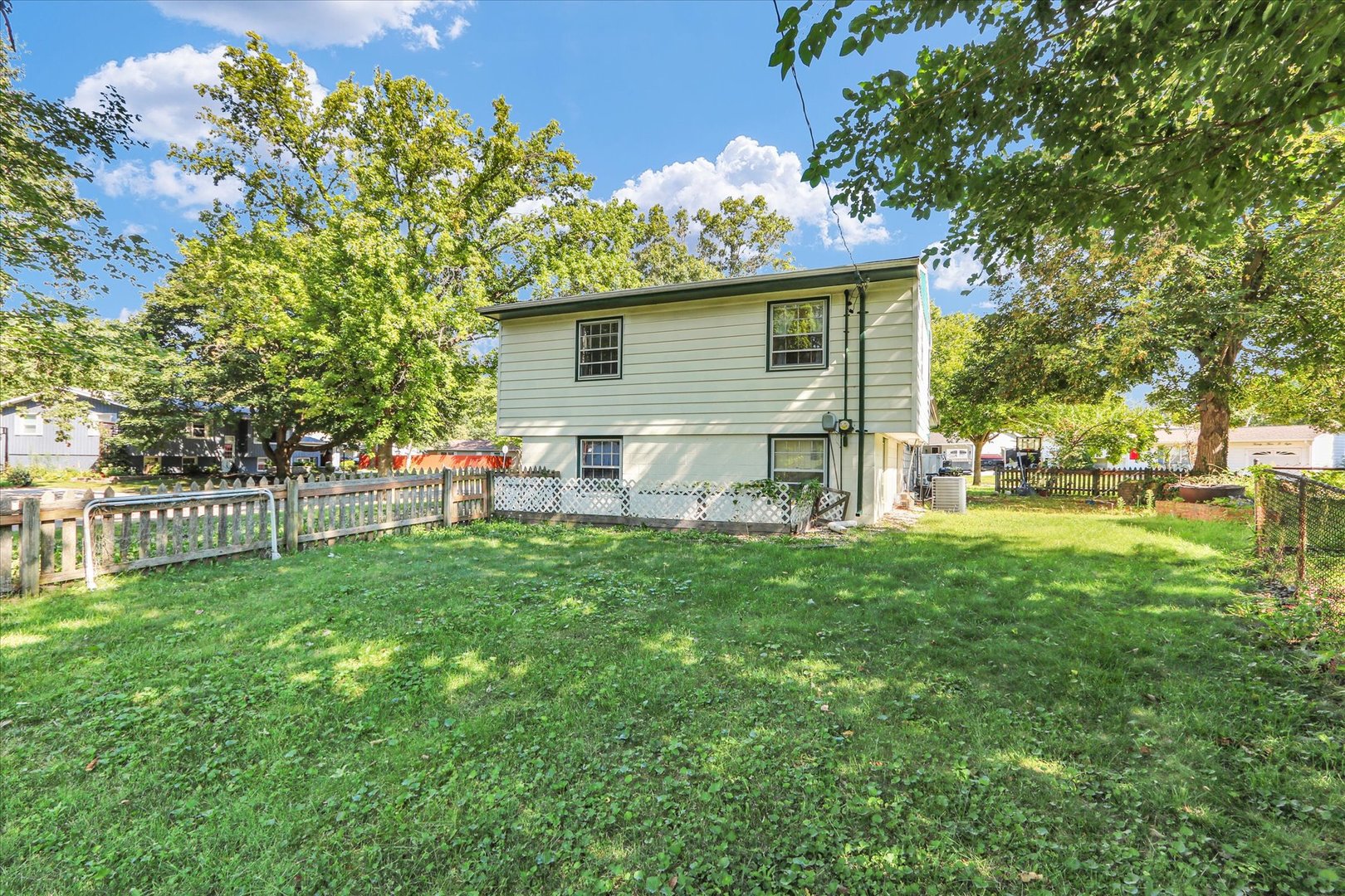 1902 Rebecca Drive Property Photo 31