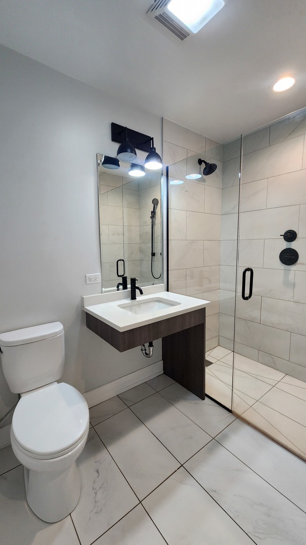 4720 N Sheridan Road 6c Property Photo 8
