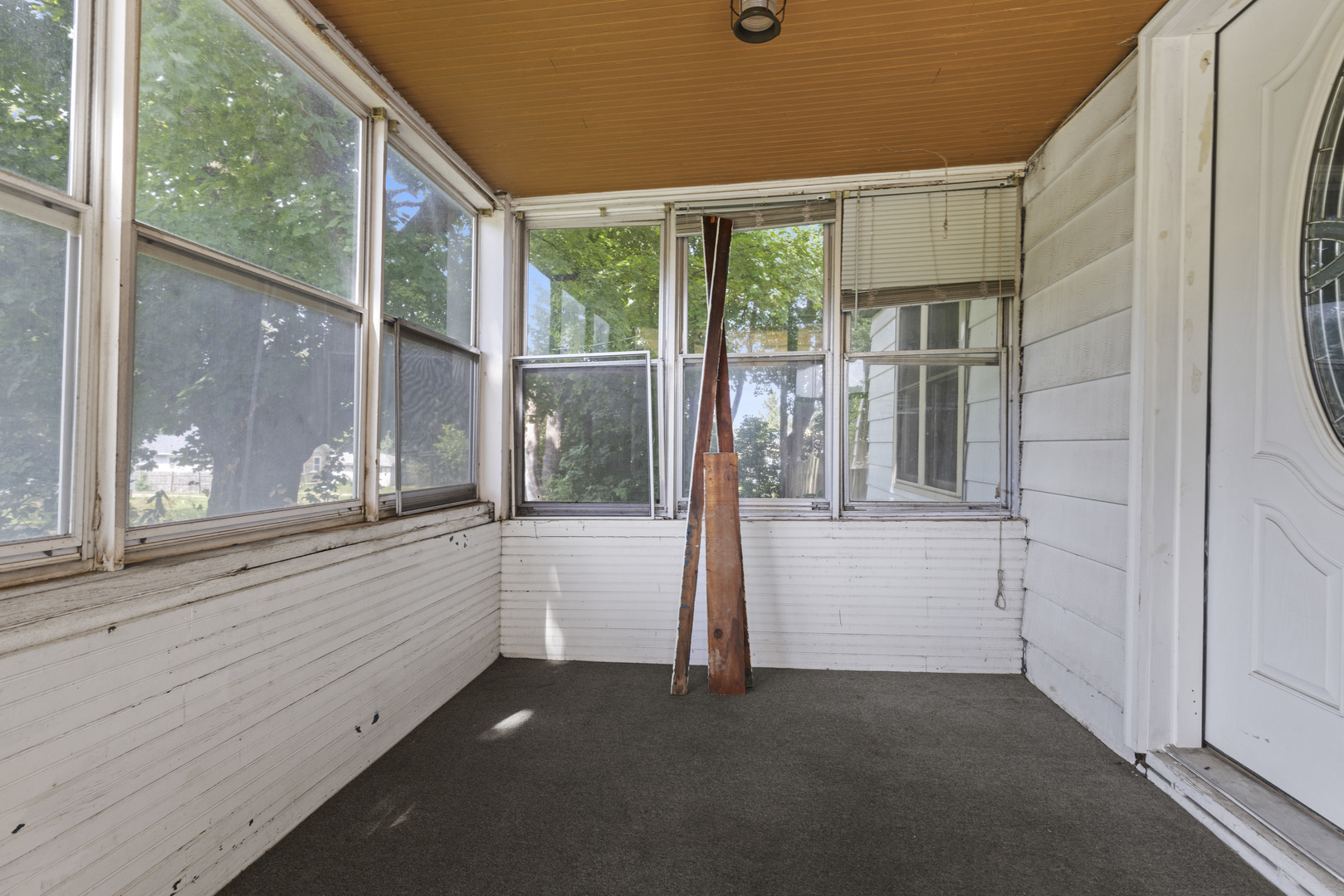 218 Euclid Avenue Property Photo 3